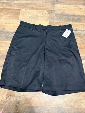 Black Amazon Essentials Classic Fit Dress Shorts – Men’s 31W – NWT